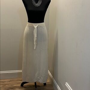 Elegant Cream Knit Maxi Skirt